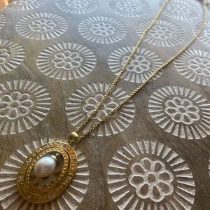 Fresh water pearl necklace